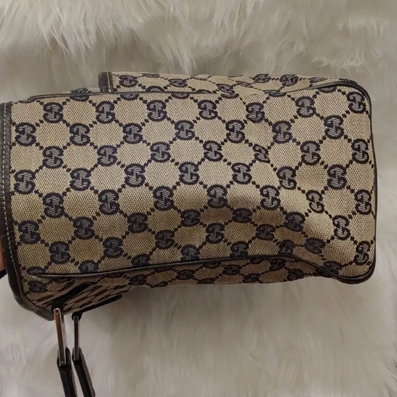 Authentic Gucci GG Monogram Supreme Sherry Web Pop Tote Bag - Picture 6 of 11